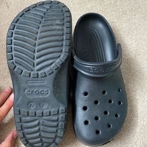 black crocs
